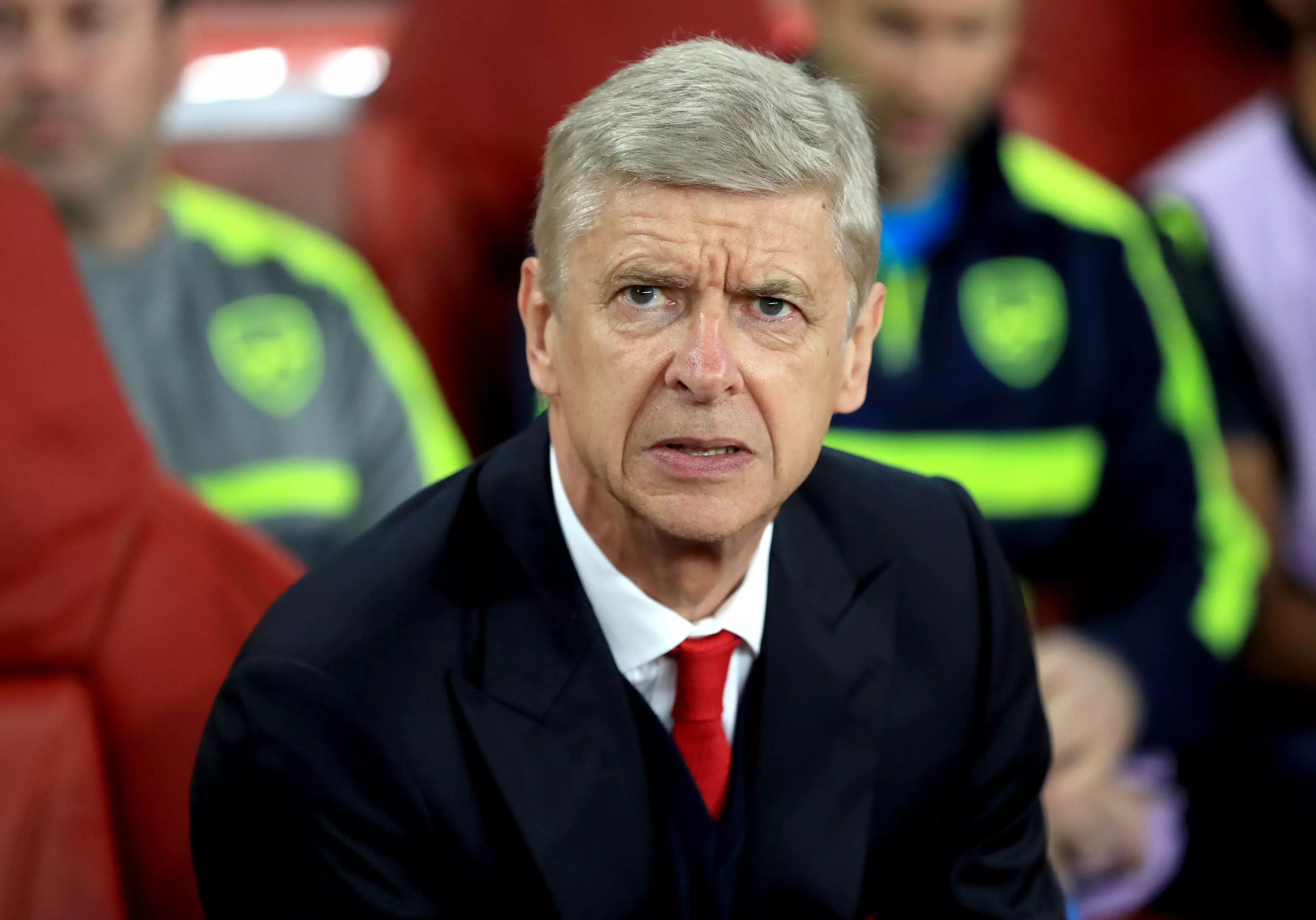 Arsenal To Hand Wenger A New Deal To Fend Off England Interest