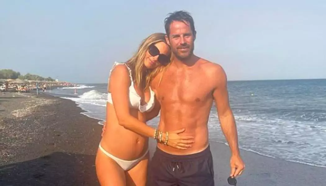 Jamie Redknapp and pregnant girlfriend, Frida Andersson, on their 'babymoon' in Santorini, Greece. (