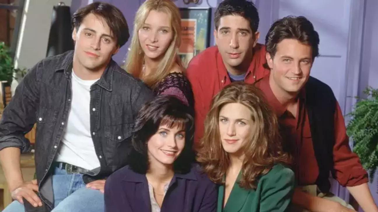Lisa Kudrow Says Friends Would Not Have All White Cast Nowadays 