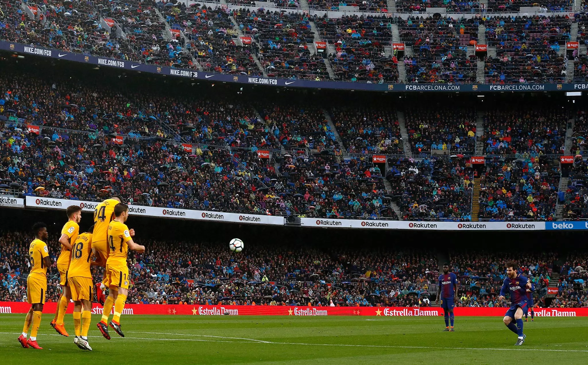 Messi takes a free kick against Atletico. Image: PA Images.