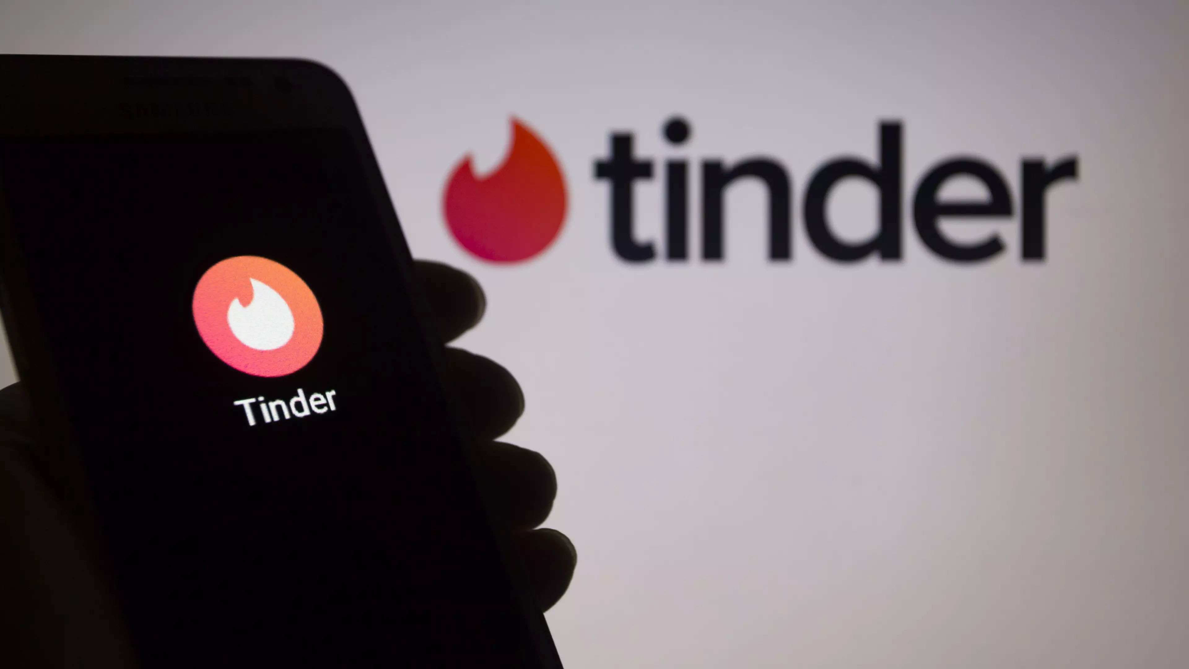 Tinder Launches 'Face To Face' Video Call Feature 