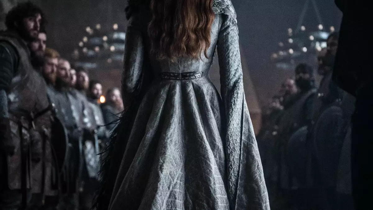 There's A Hidden Meaning Behind Sansa's Coronation Dress In Game Of Thrones