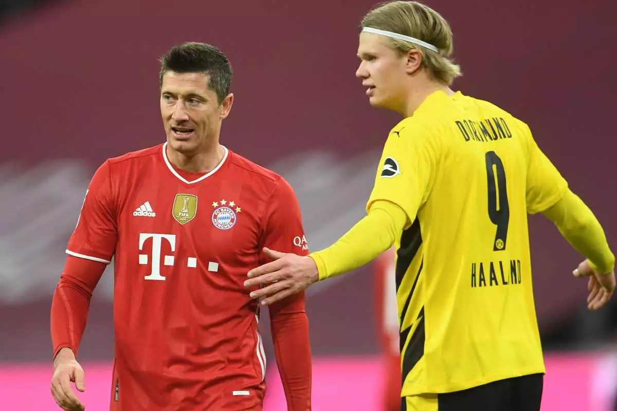 Chelsea are interested in signing Robert Lewandowski if they fail to complete a deal for Erling Haaland