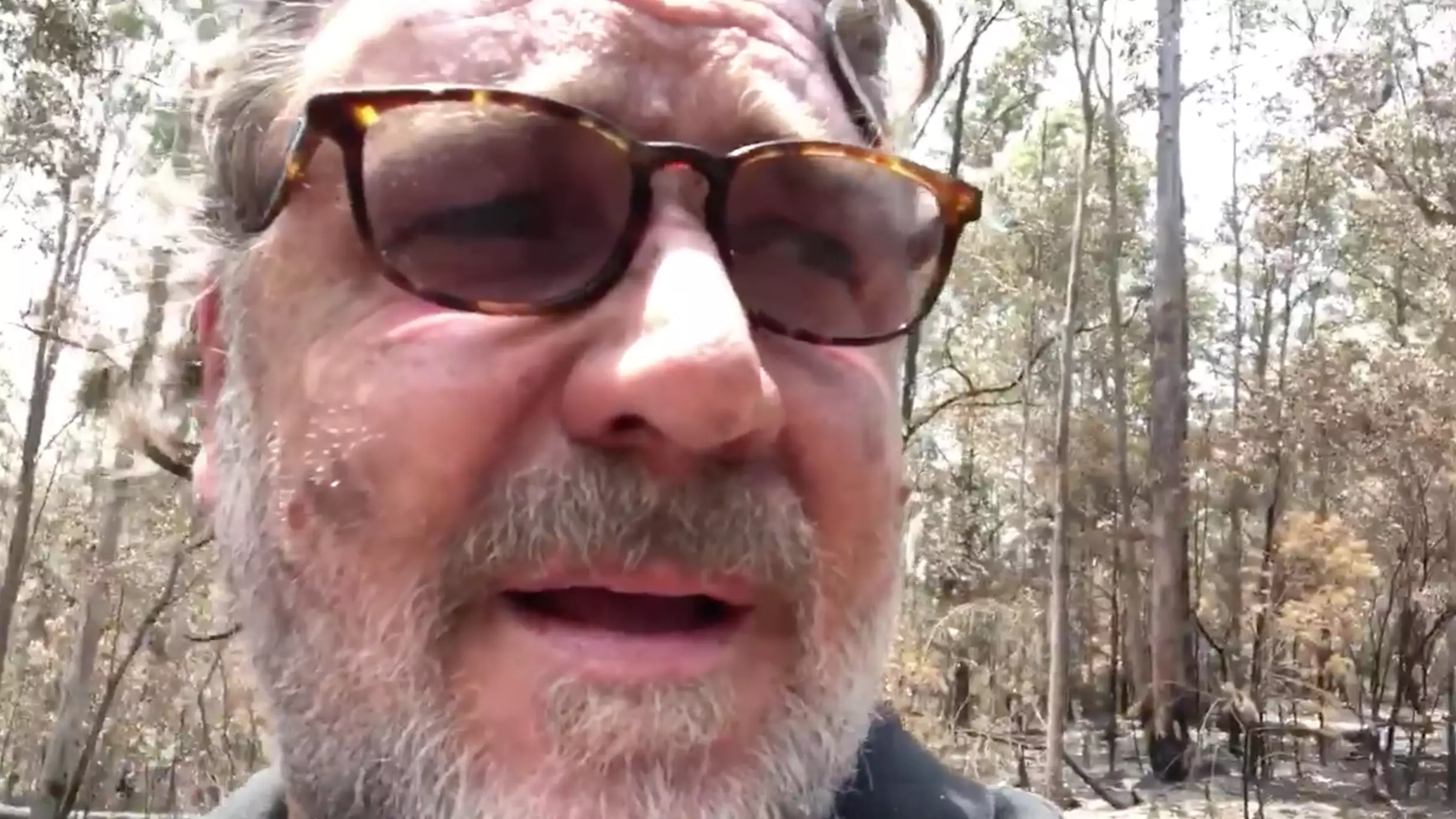 Russell Crowe Uses Golden Globes Award Win To Send Message About The Bushfire Crisis