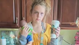 This 13-Year Old Dressed As An Exhausted Mum Still Wins Halloween
