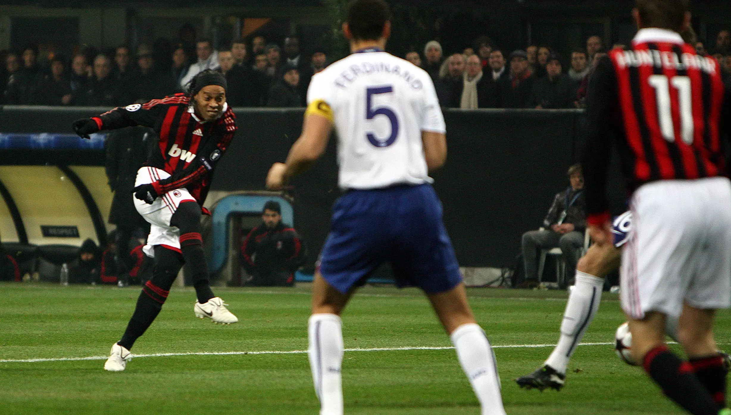 Ronaldinho playing against United for Milan in 2010. Image: PA Images