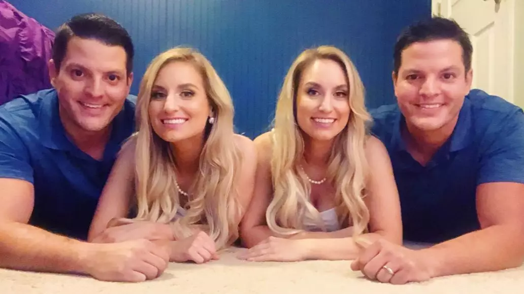 Identical Twin Sisters Married To Identical Twin Brothers Both Now Pregnant