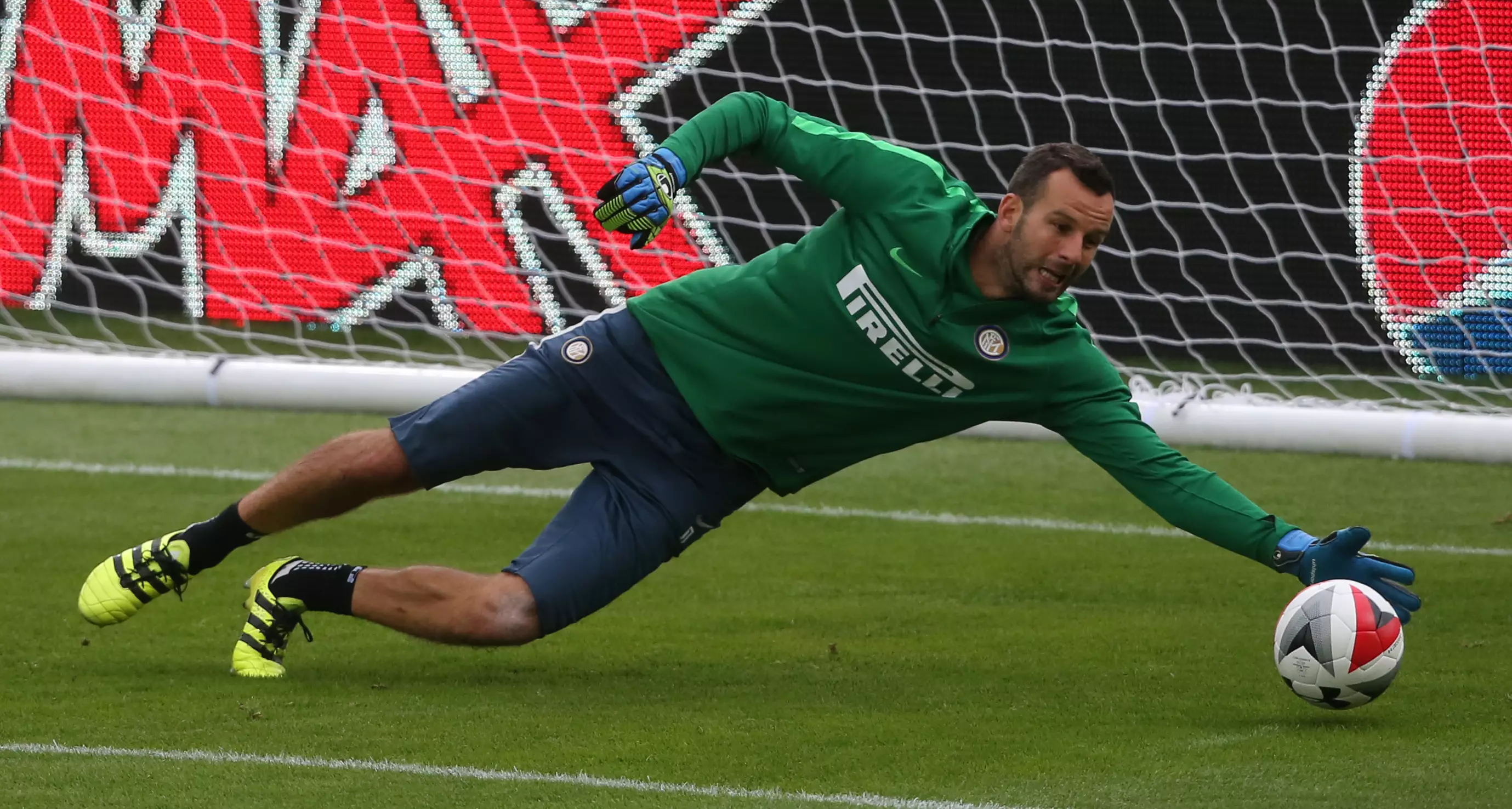 Handanovic is a genius when it comes to saving penalties. Image: PA Images.