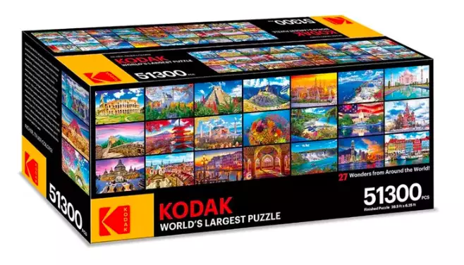 The 51,300 pieces depicts the 27 Wonders of the World (