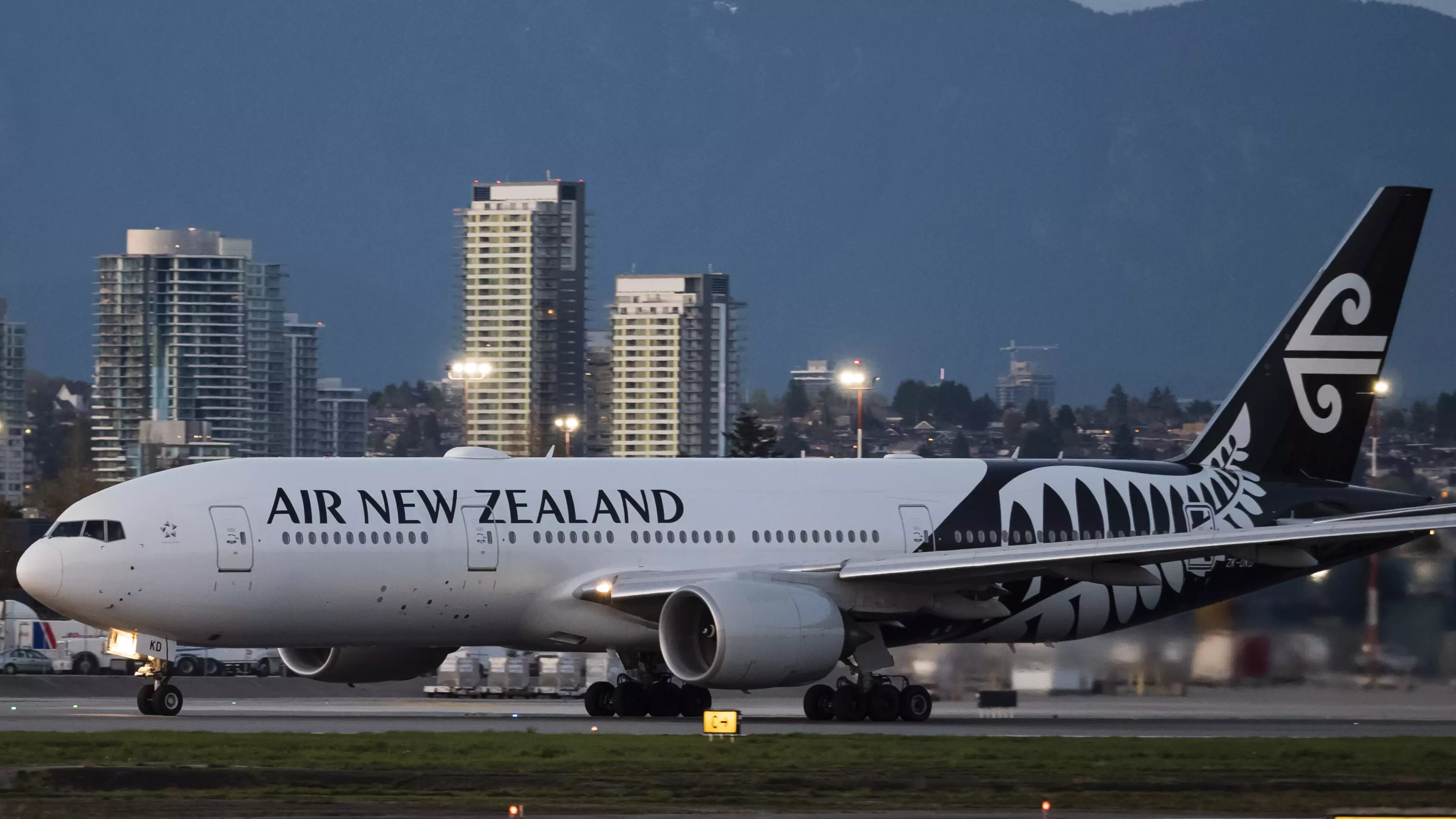 Air New Zealand Lifts Ban On Visible Maori Tattoos For Staff