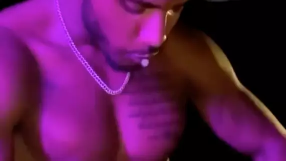 Trey Songz Appears To Spits Into Mouths Of Two Women Leaving Fans Feeling Sick