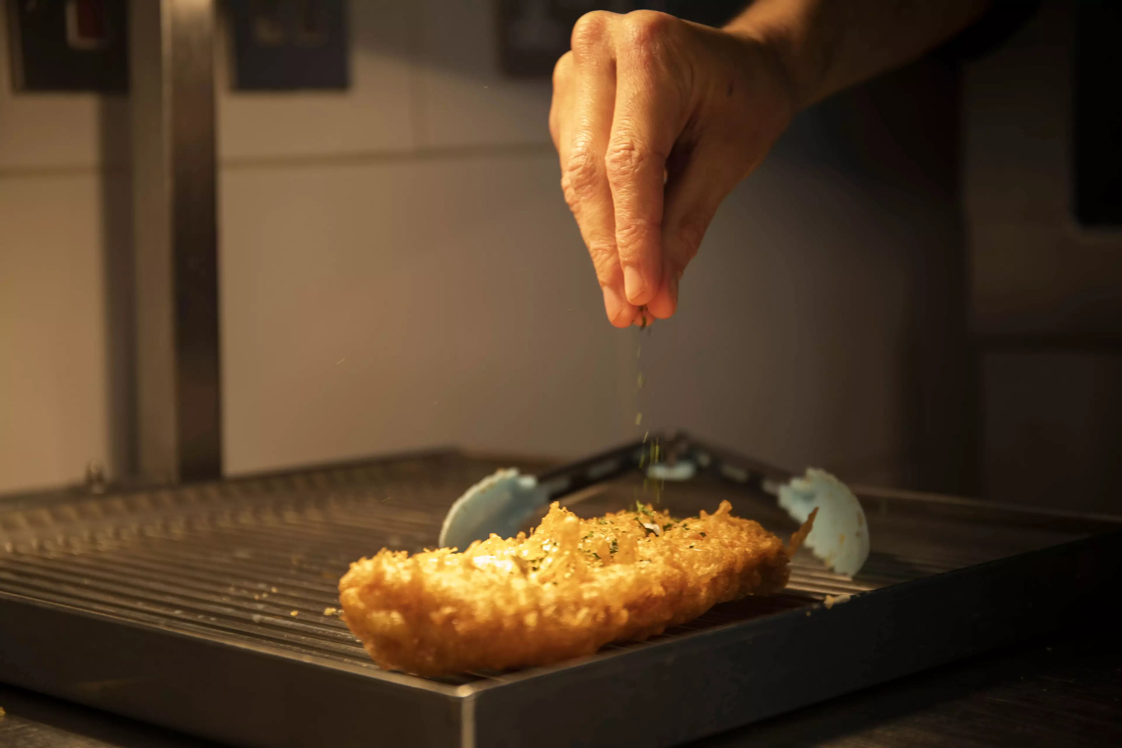 You can upgrade to a fancy beer batter for 50p (