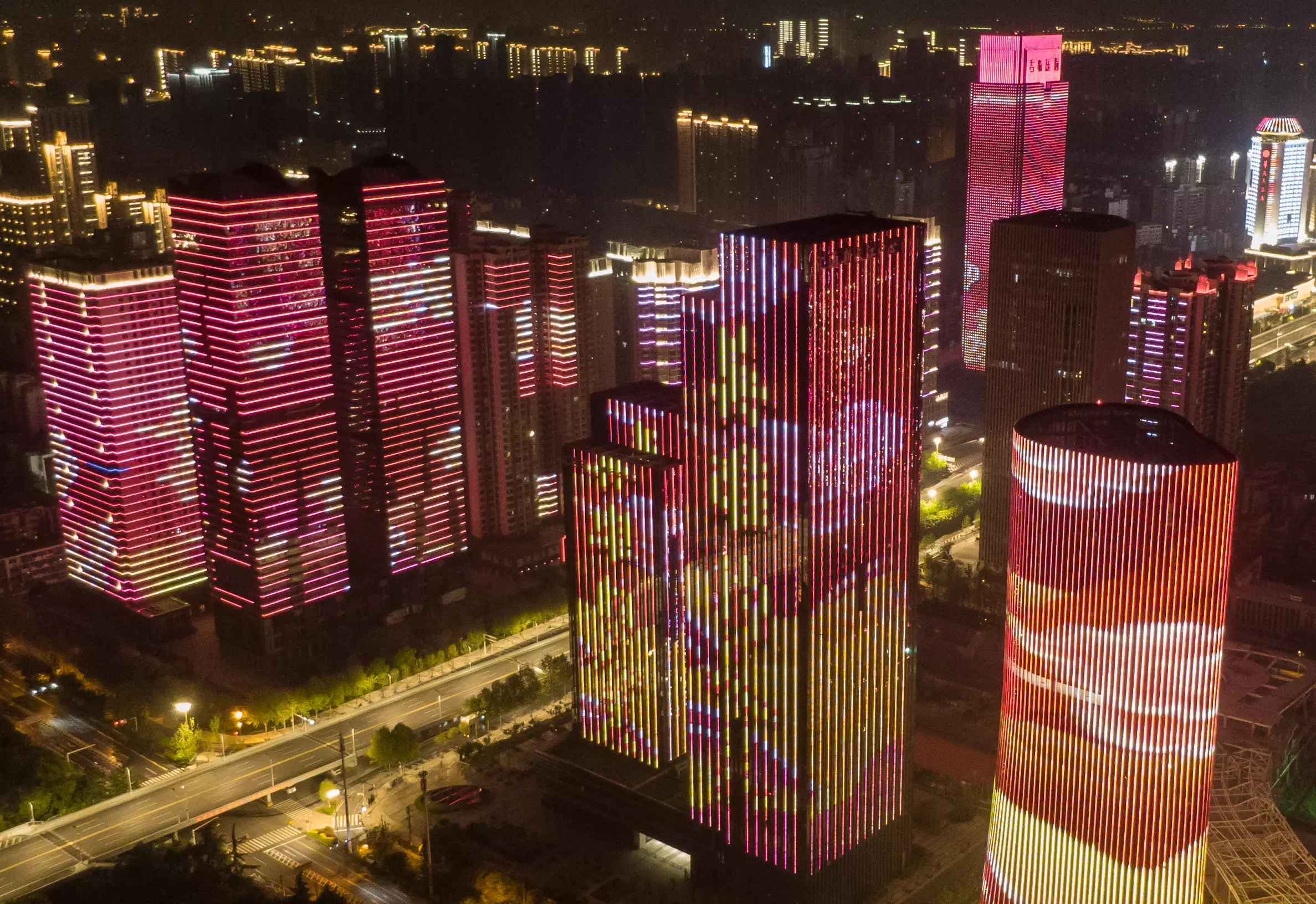Wuhan staged a light show to celebrate the end of the 76-day lockdown.