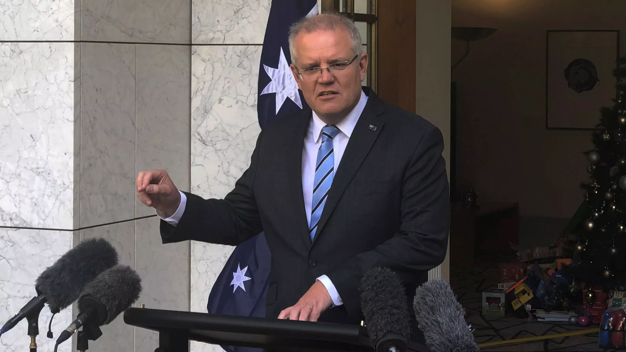 Scott Morrison Is Cutting His Overseas Holiday Short Because Of Bushfire Situation