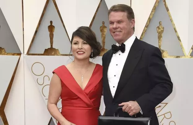 Grab Your Pitchforks, The Man Responsible For The Oscars 'Best Picture' Fuck Up Has Been Named