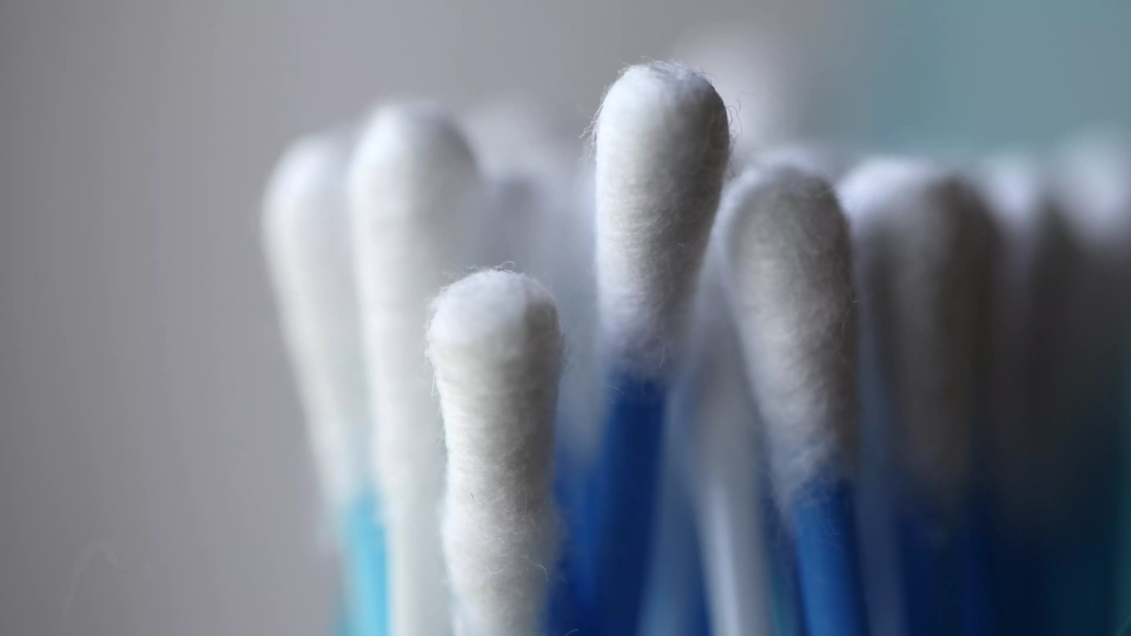 Man Gets Deadly Skull Infection After Using Cotton Buds To Clean His Ears