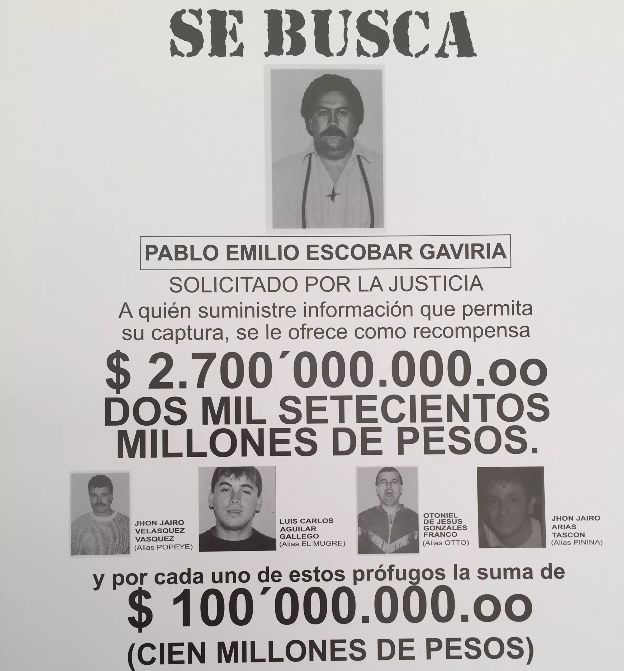 A wanted poster offering a large reward for Pablo Escobar.
