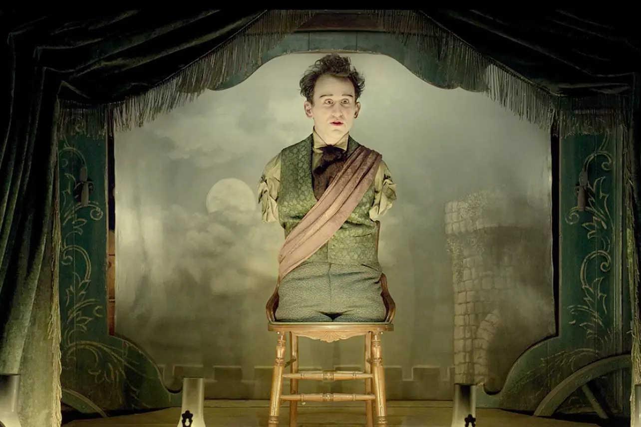 Harry Melling in the Coen Brothers' The Ballad of Buster Scruggs.
