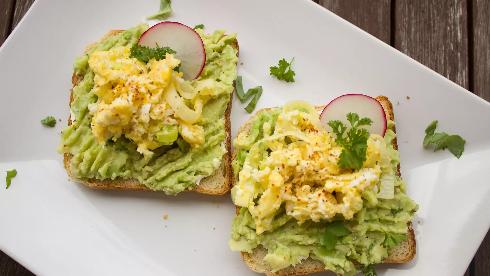 This Smashed Avocado Hack Proves You've Been Making It All Wrong