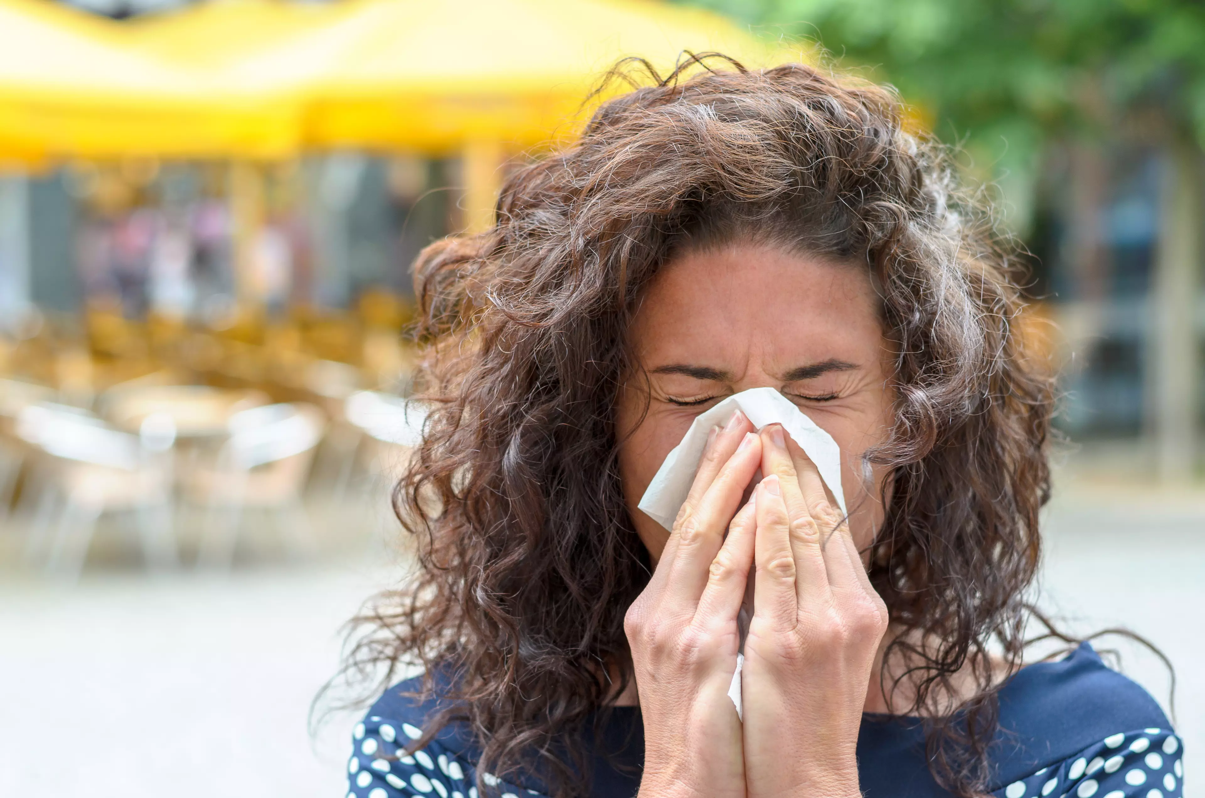 Hay fever sufferers, take note - a pollen bomb is forecast for the bank holiday weekend (
