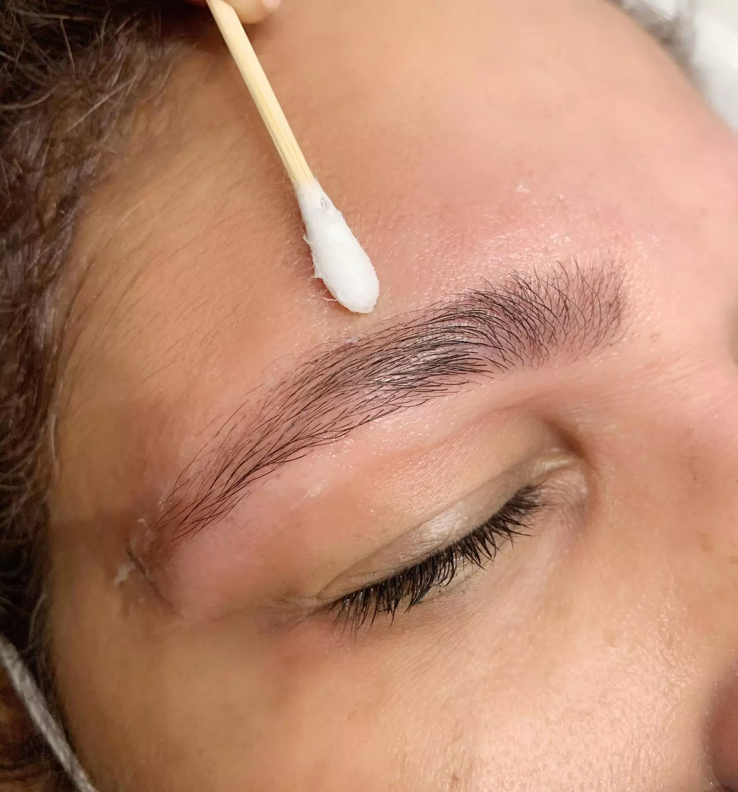 Apply a thin layer of vaseline above and below your brows to guard against staining (