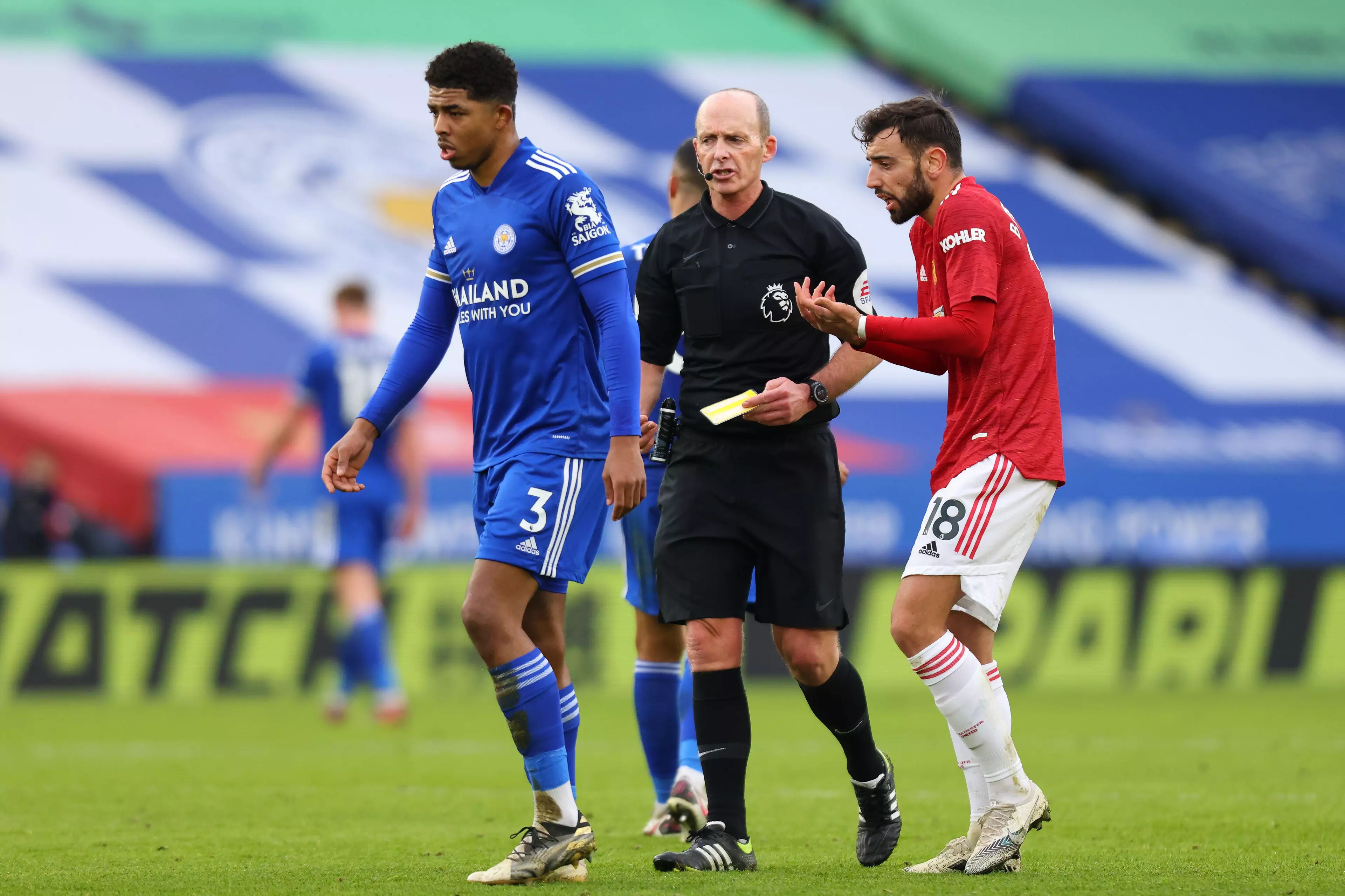 Tony Cascarino says Bruno Fernandes complains about refereeing decisions too much