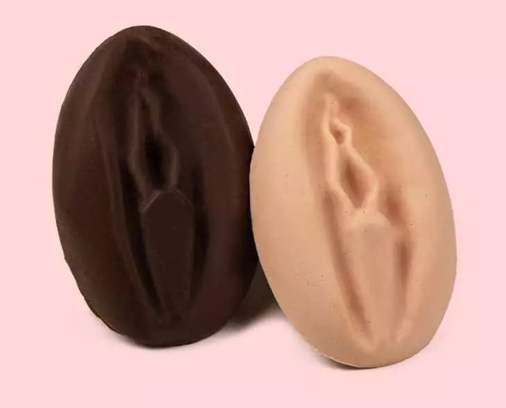 Fudgeina also sell chocolate and strawberry vaginas.