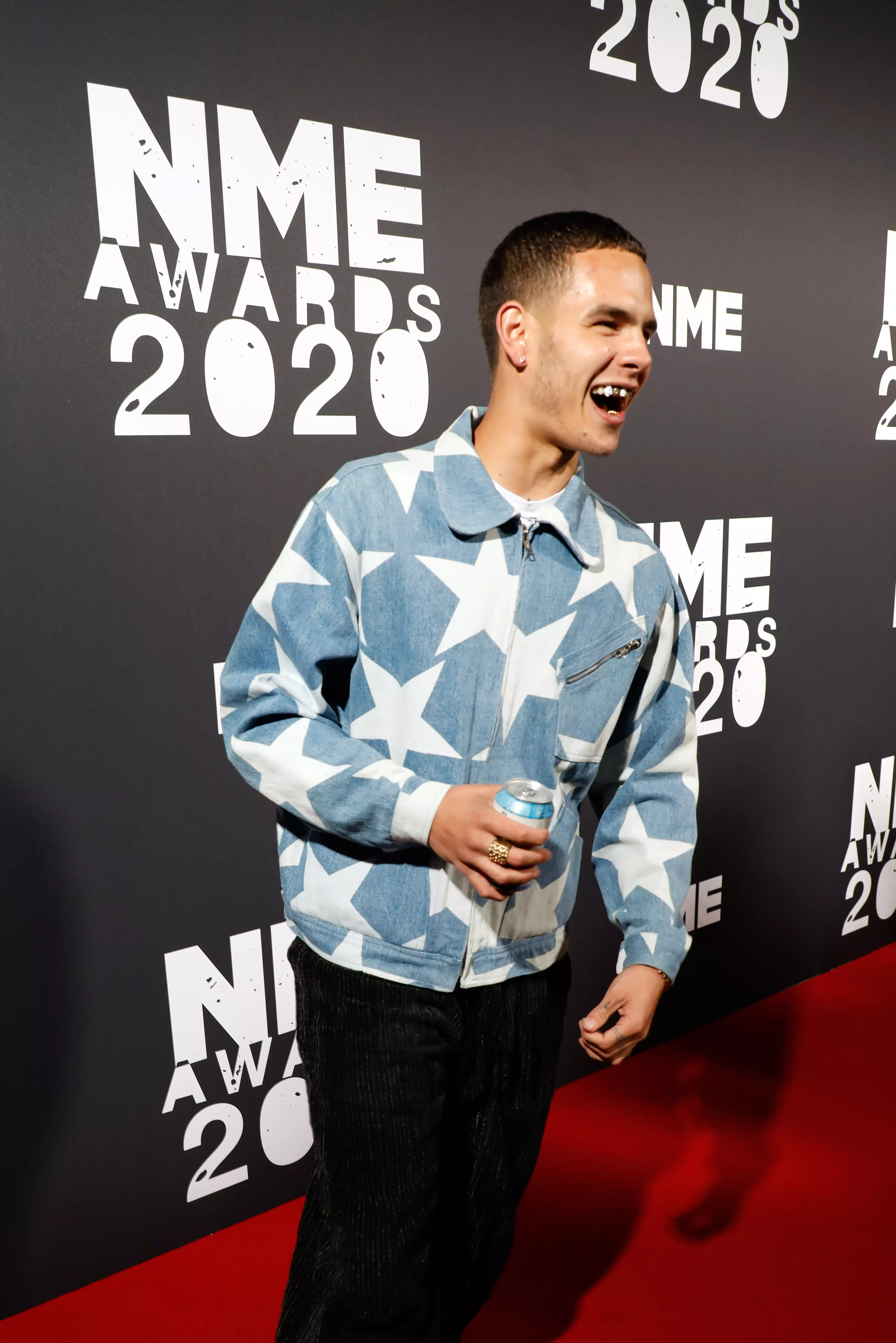 Slowthai was all smiles earlier in the night.