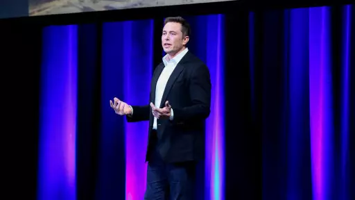 Elon Musk Delivers Message To Boeing CEO After He Claimed They'd Be First To Mars