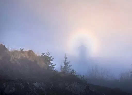 A zoomed in picture showing the 'Brocken spectre'.