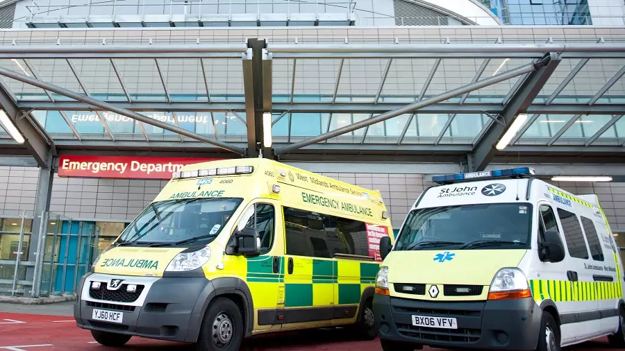 Woman Labelled ‘Despicable’ During Sentencing For Leaving Angry Note On Ambulance 