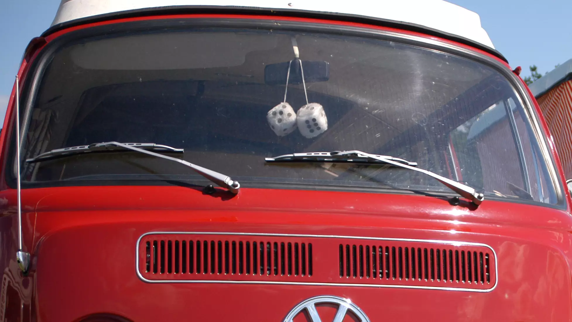 Aussie Drivers Can Cop A $344 Fine If You Have Fluffy Dice Or Air Freshener In Car