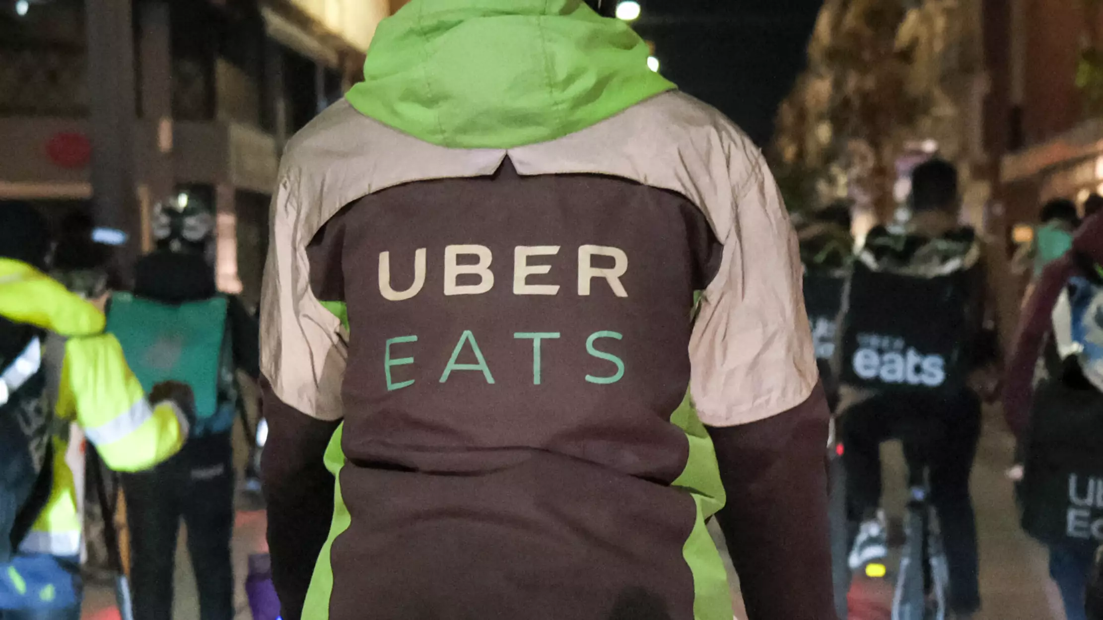 Sydney Uber Eats Drivers Earn Less Than Minimum Wage During Peak Times, Inquiry Finds