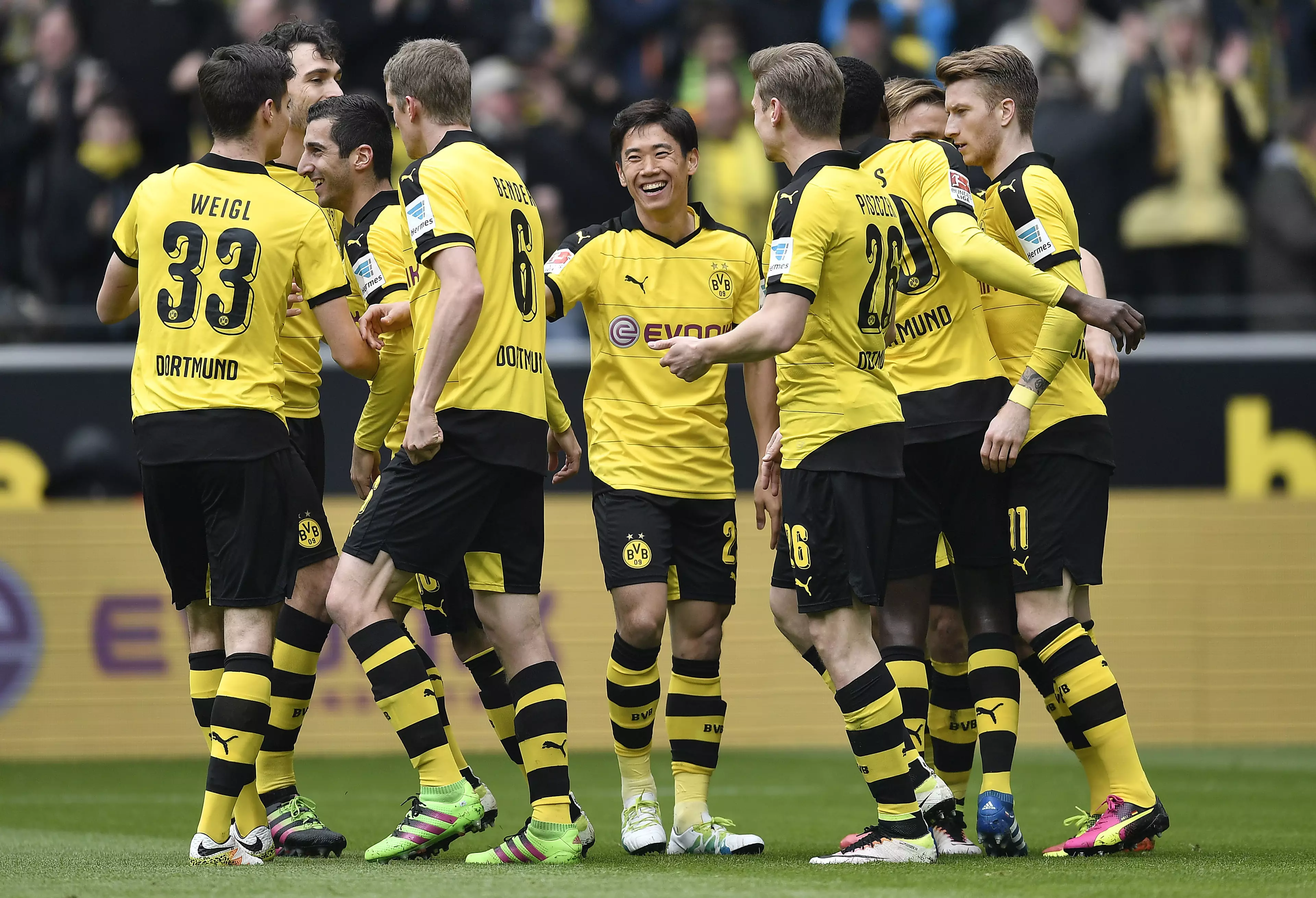 Premier League Club Announce Friendly With Borussia Dortmund