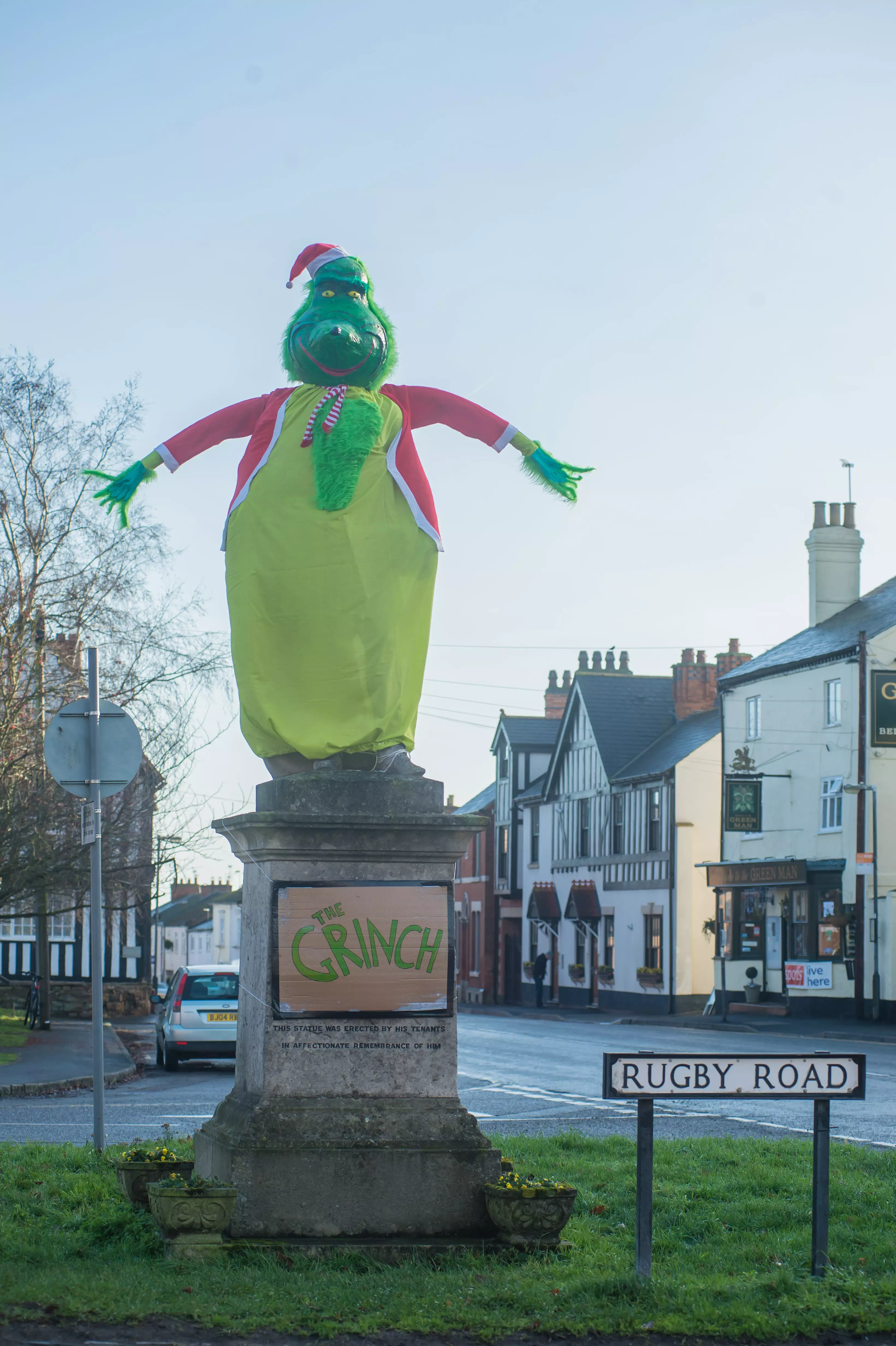 The statue was dressed up as The Grinch back in 2018 (