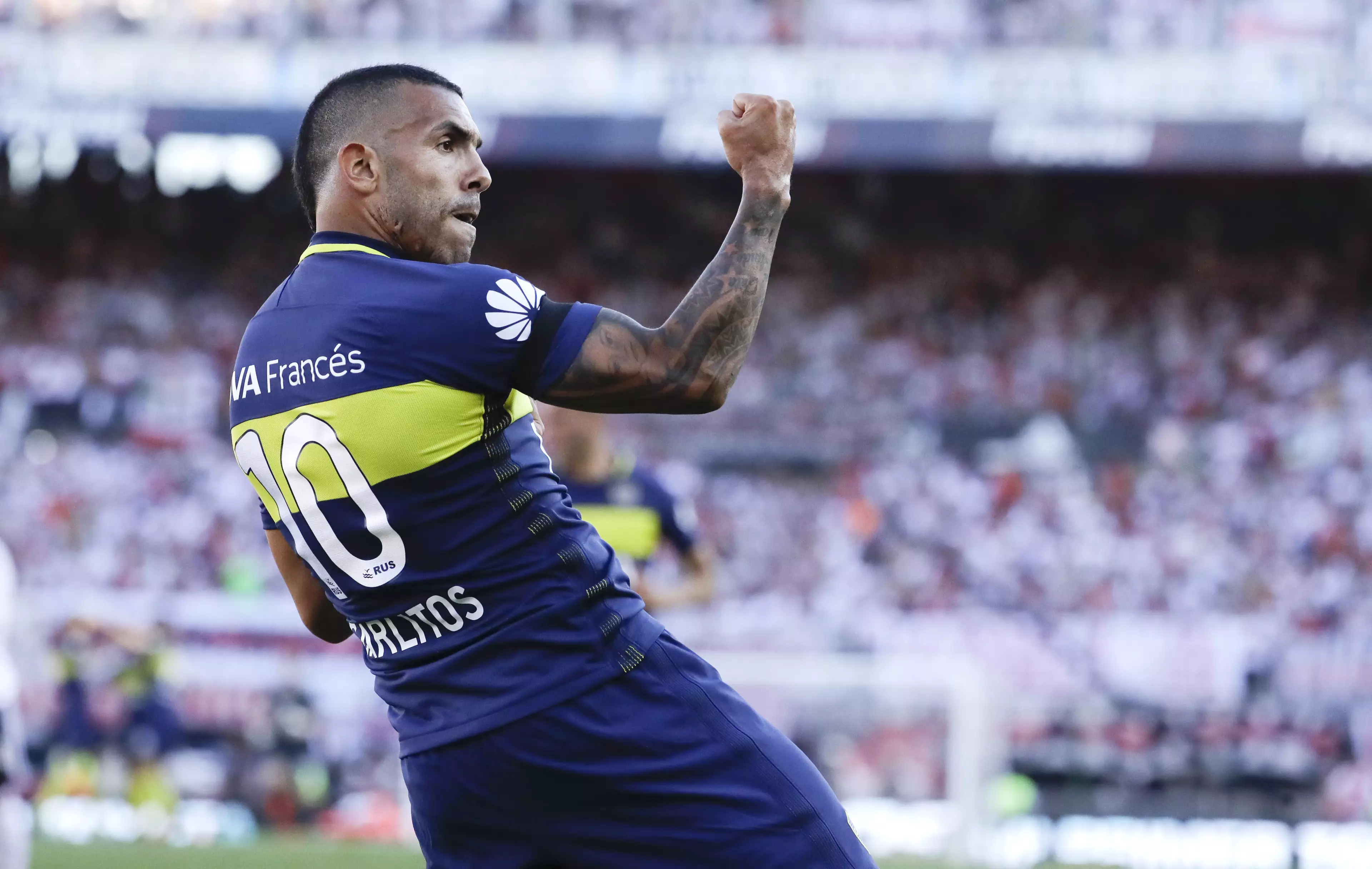 Carlos Tevez Has A Special Clause In Shanghai Shenhua Contract