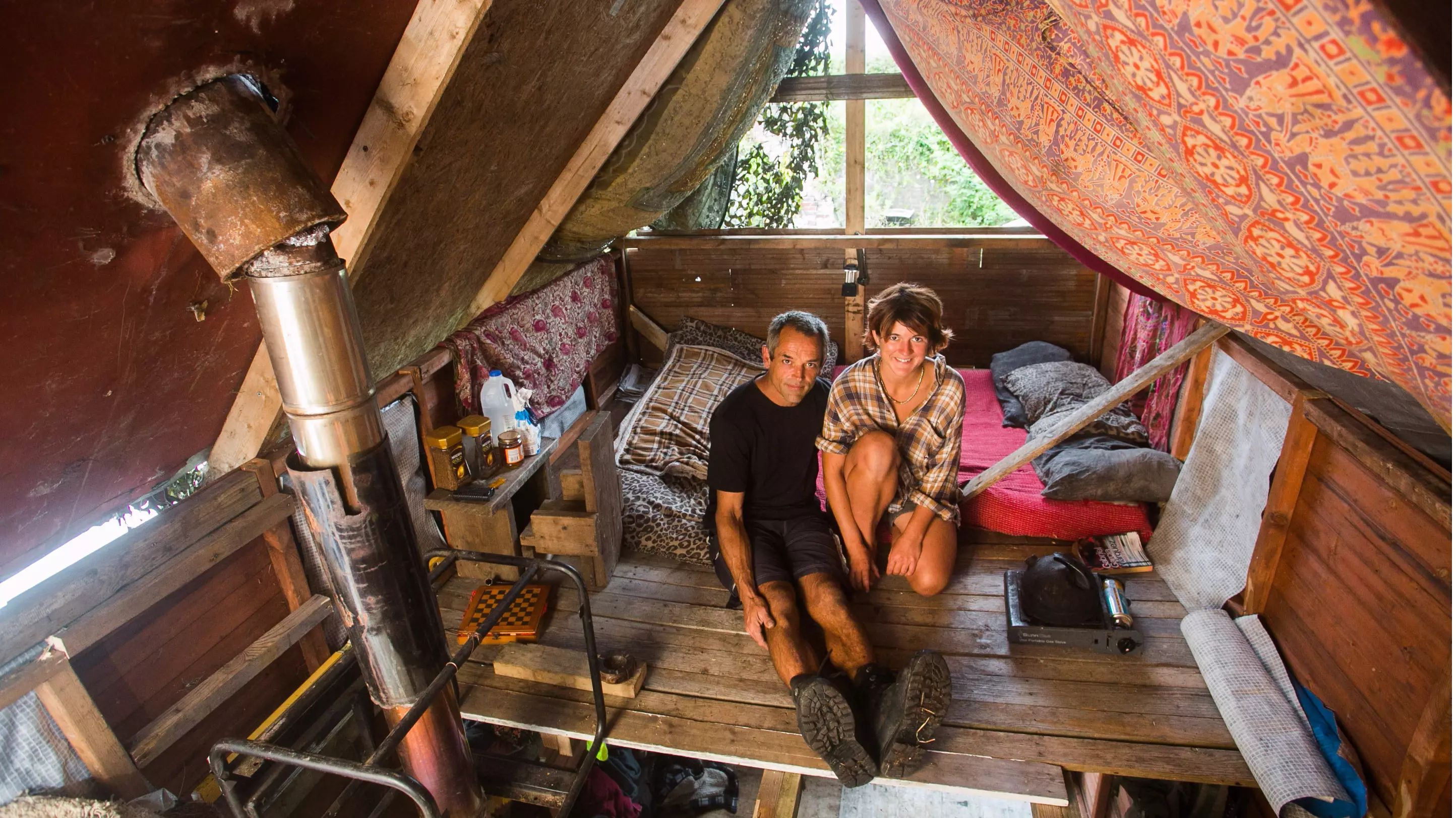 Cornwall Couple Live In Makeshift Hut On Just £1,250 A Year