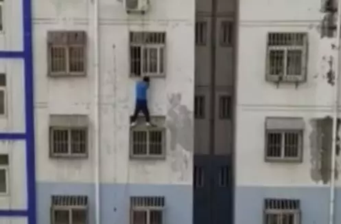 Get This Guy A Medal For Saving A Toddler In Spider-Man Style