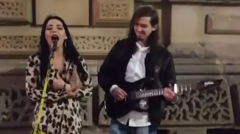 Singer Who Surprised Leeds Busker With Incredible Voice Reveals What Really Happened