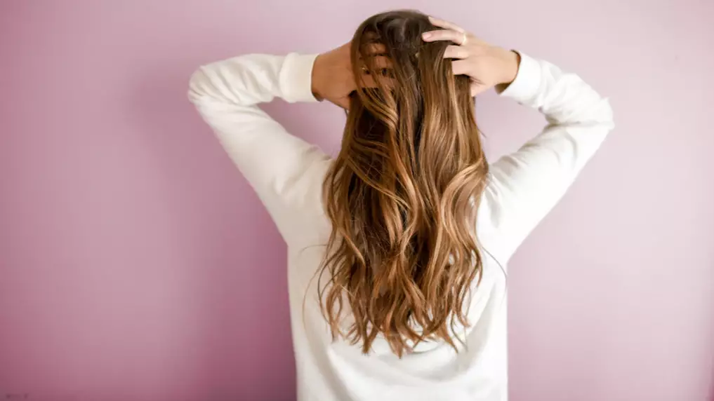 An Expert Has Revealed How Often We Should Be Washing Our Hair Each Week