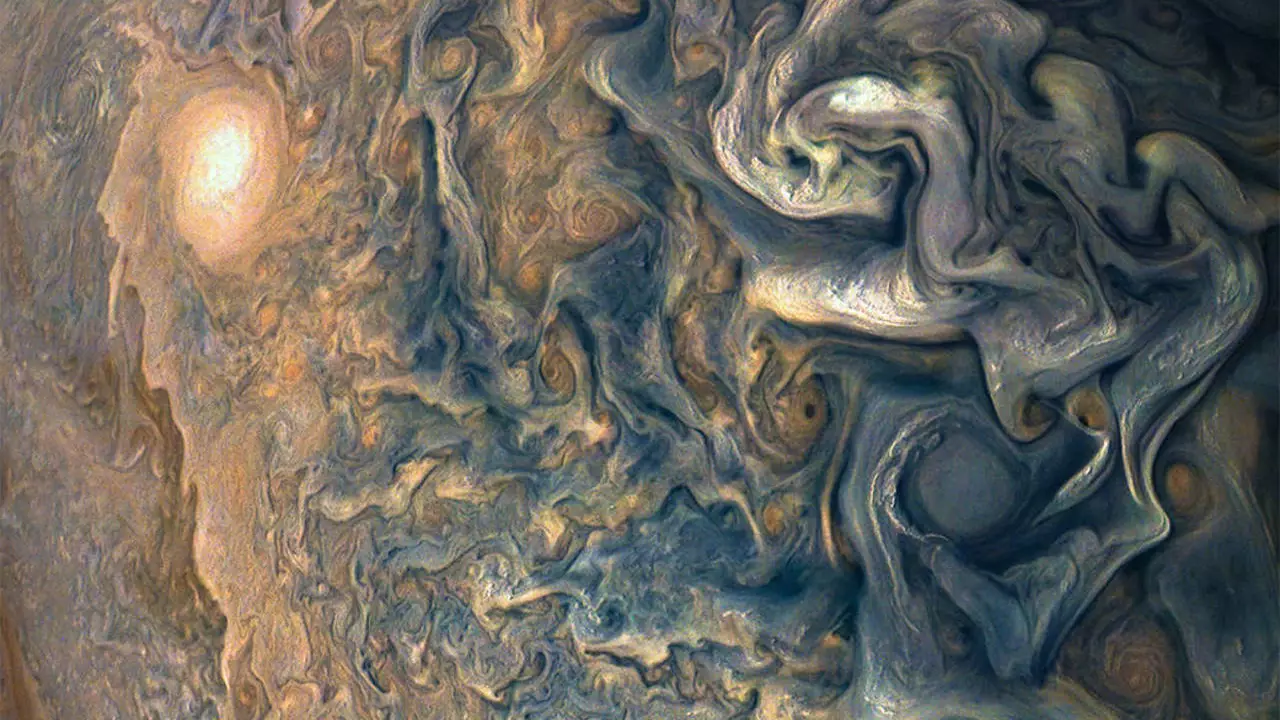 NASA's Juno Spacecraft Has Taken Some Incredible Pictures Of Jupiter