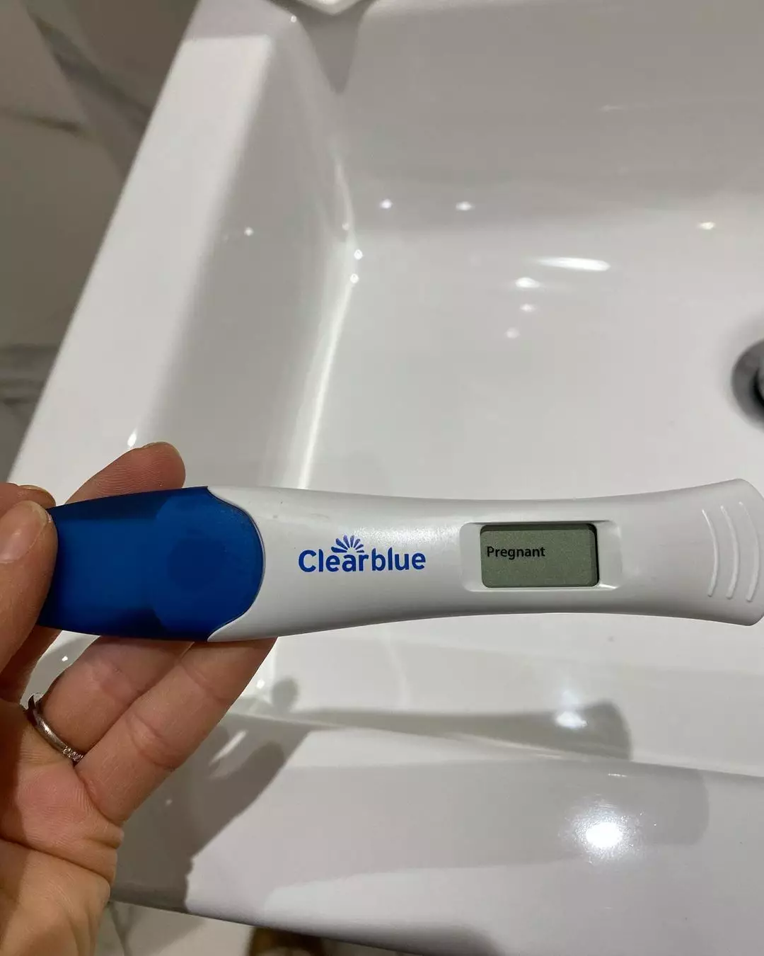 Louise Thompson posted a picture of her positive pregnancy test (