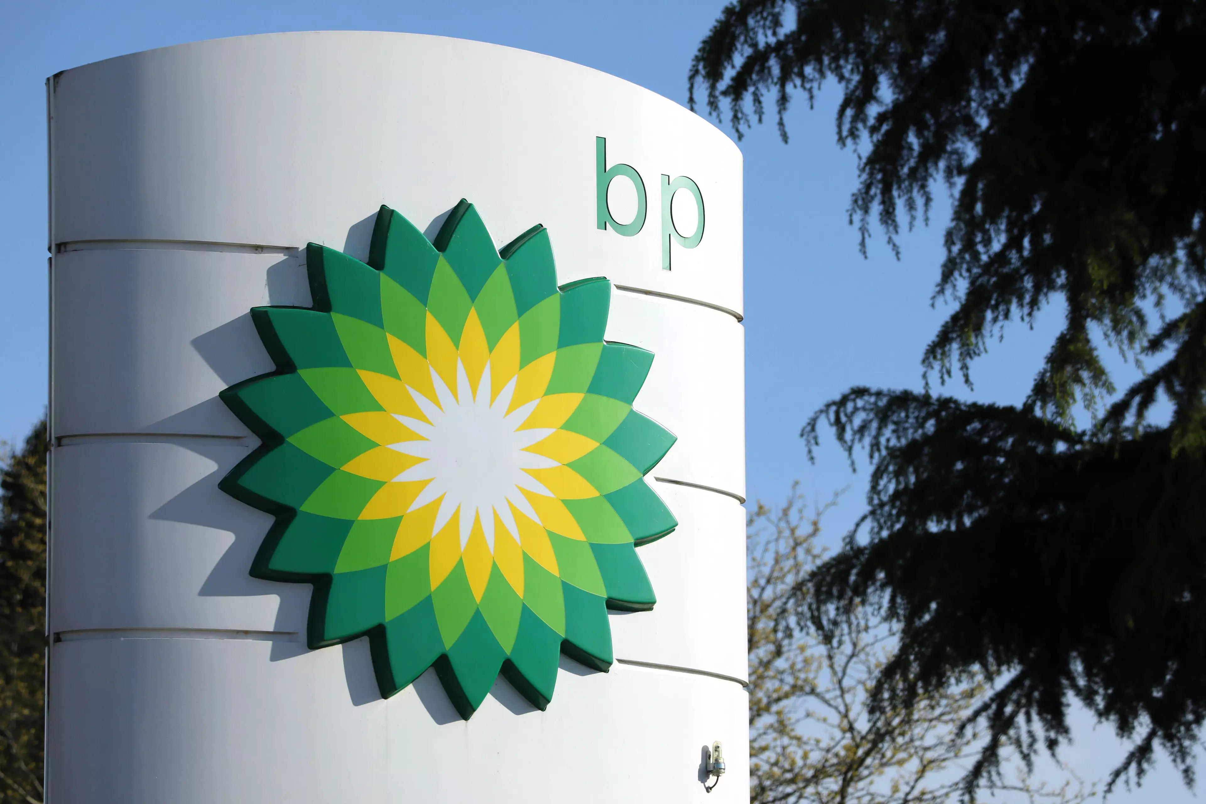 BP has been urged to apologise to Mr Tracey.