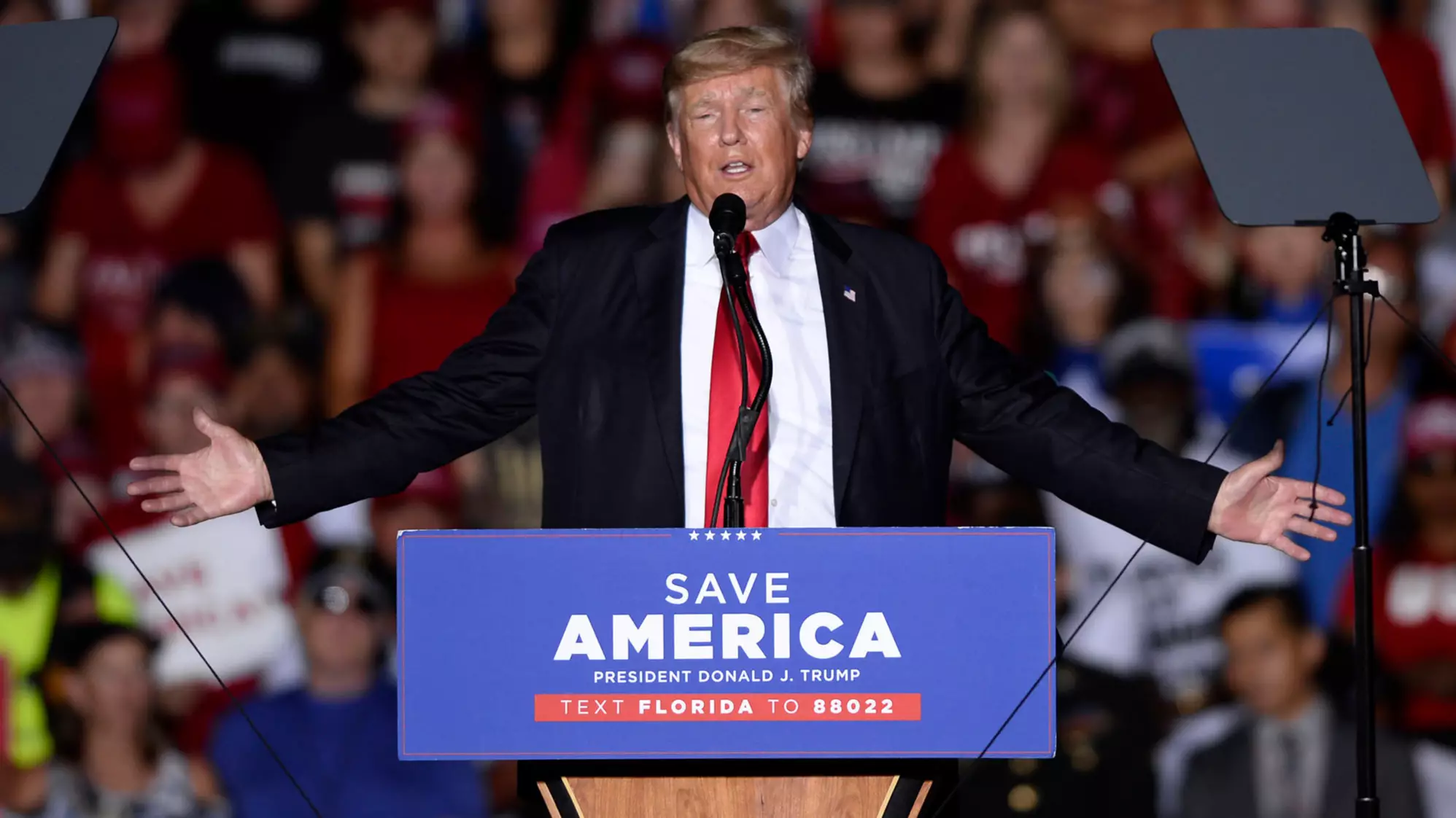 Donald Trump Claims There's No Free Speech In America During Rally In Front Of Thousands