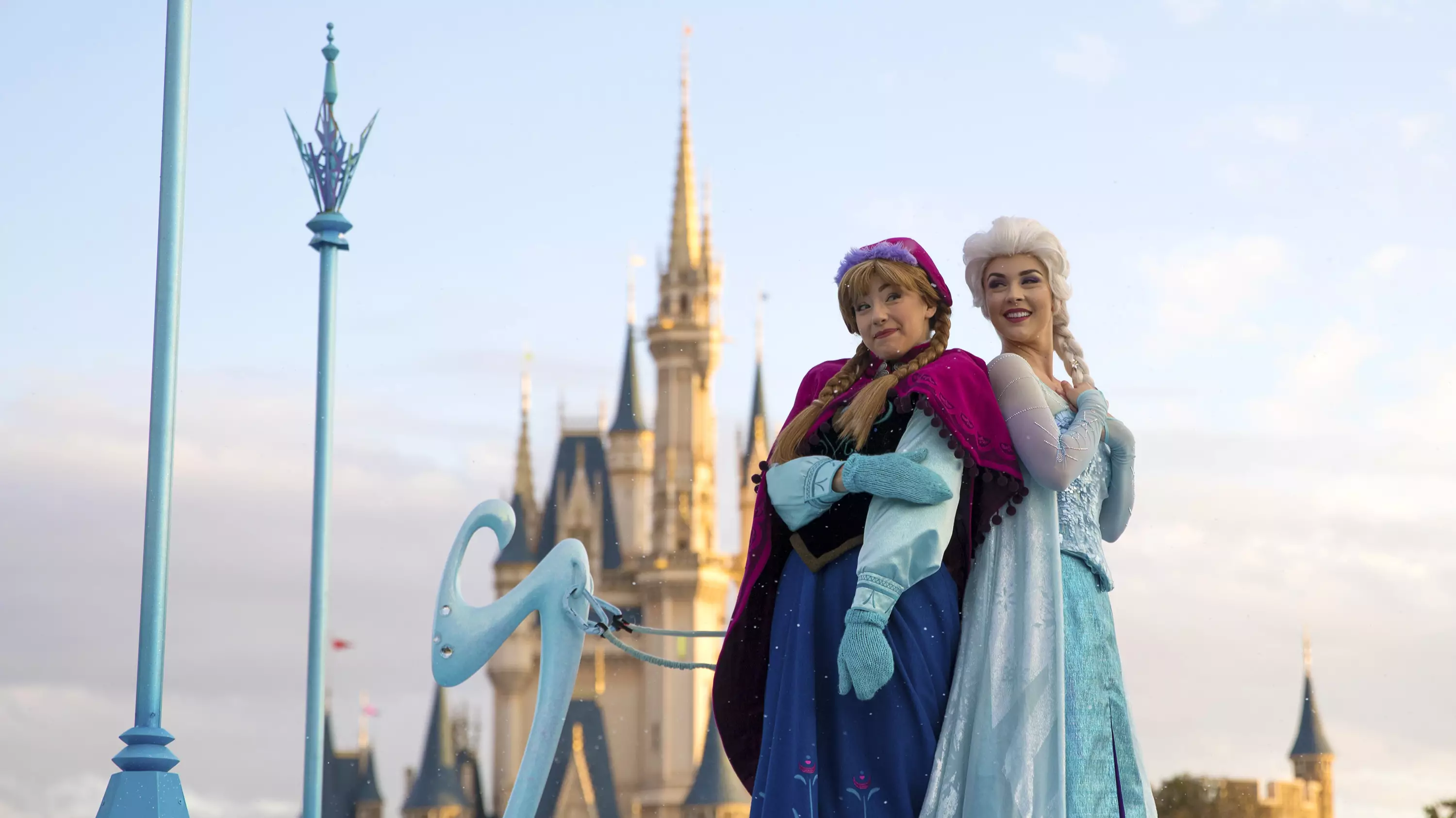 PSA: Disneyland Paris Is Hiring Princes And Princesses  