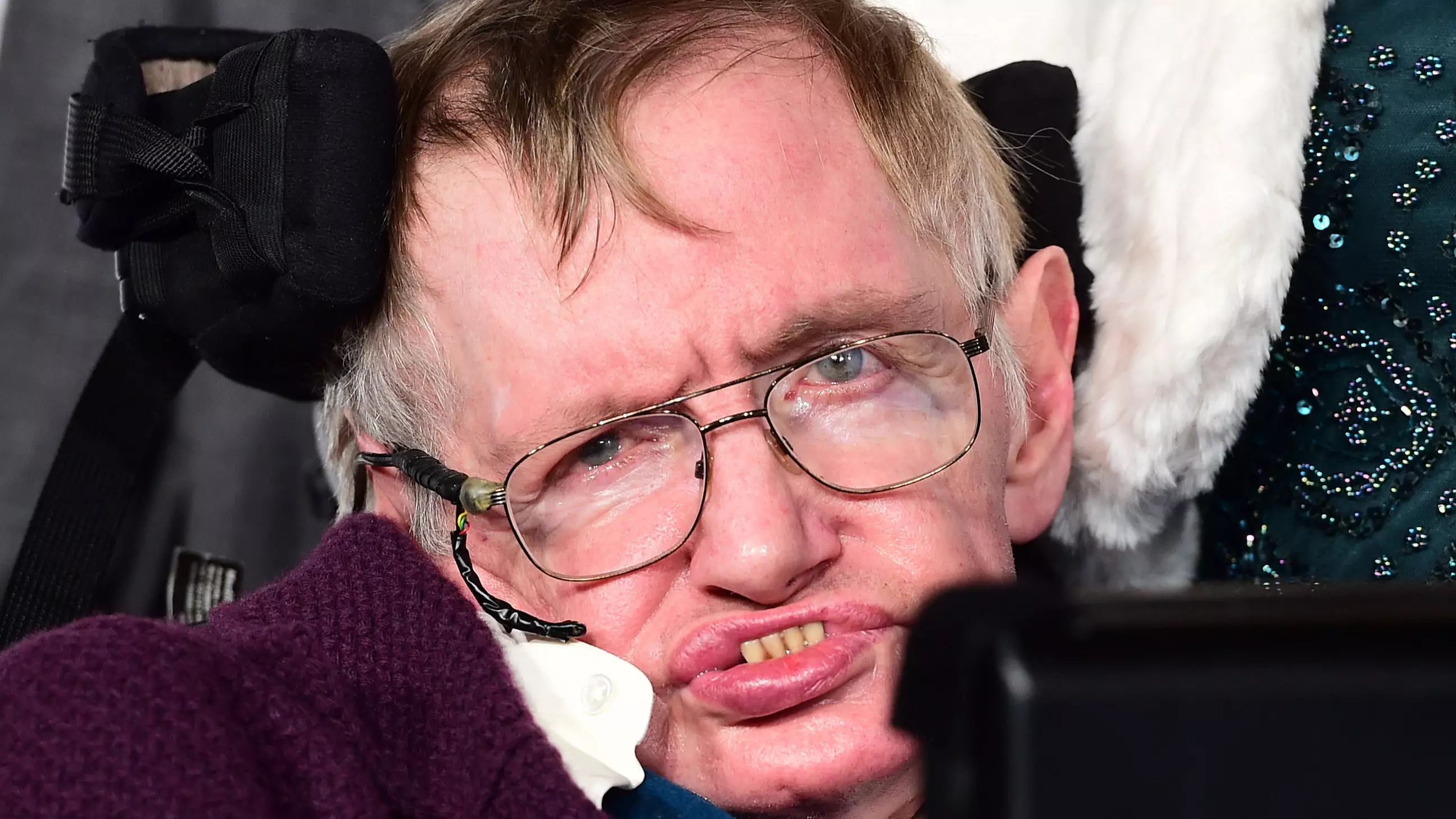 Stephen Hawking’s Final Gift Helps Feed Hungry In Cambridge 