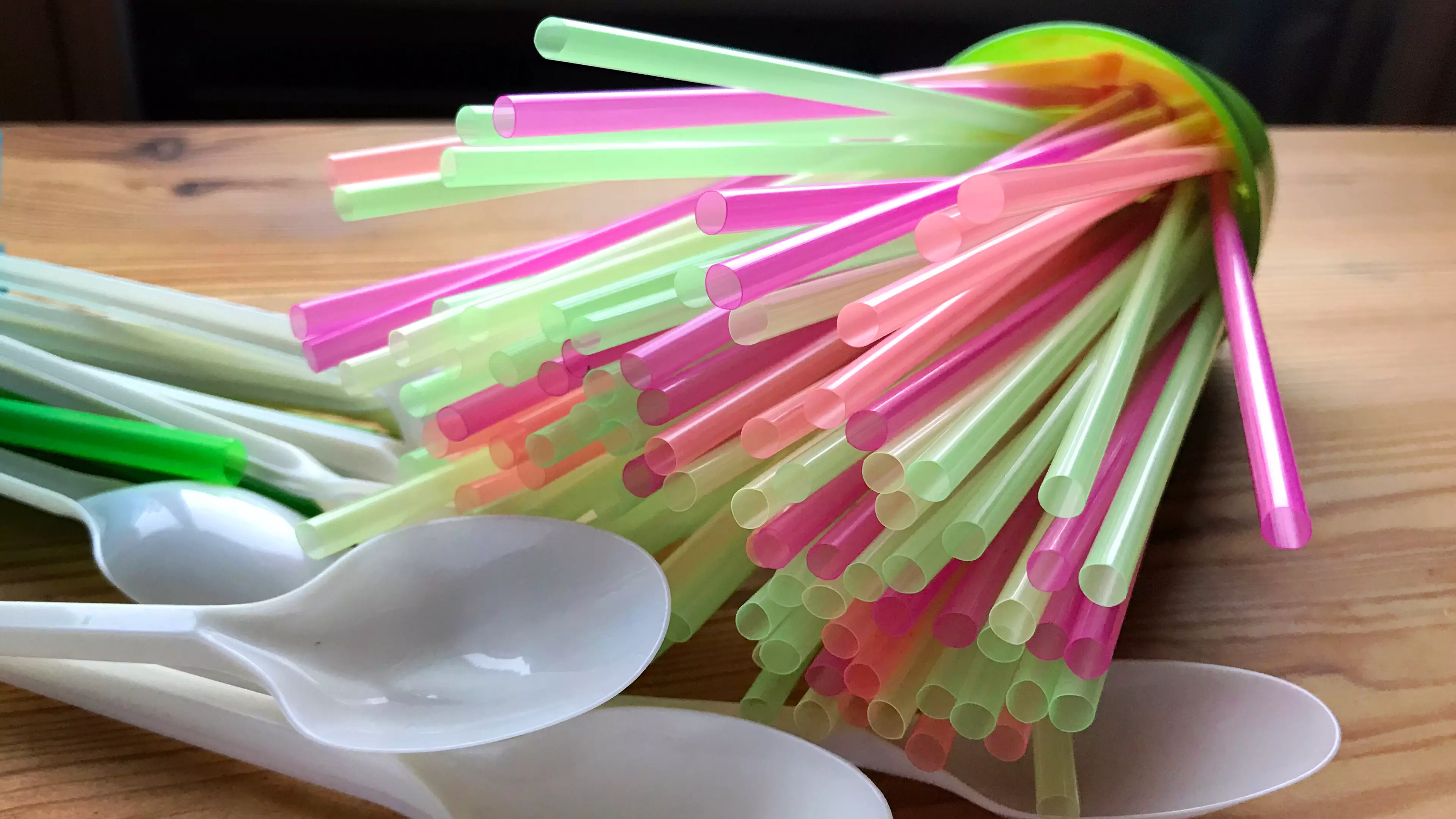 South Australia Will Phase Out Single Use Plastic Cutlery And Straws Next Year