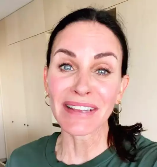 Courteney recreated 'The One With All The Thanksgivings' (