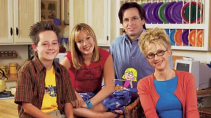 The Lizzie McGuire Reboot Is Bringing Back The Whole Family