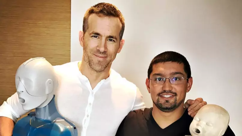 Turns Out Ryan Reynolds Is a Superhero Off Screen Too